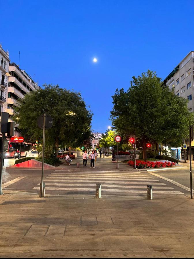 Constitucion Suite Confort D Granada Exteriér fotografie